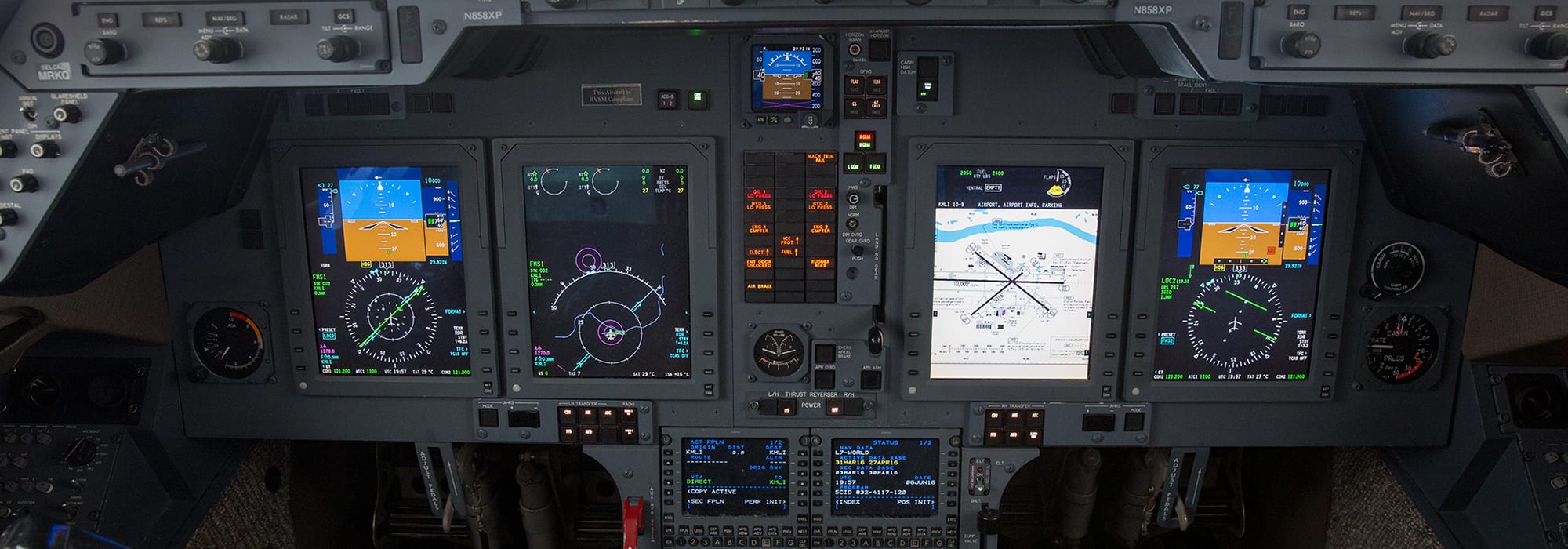 Elliott Aviation Completes a Dozen Pro Line 21 Modernization Packages